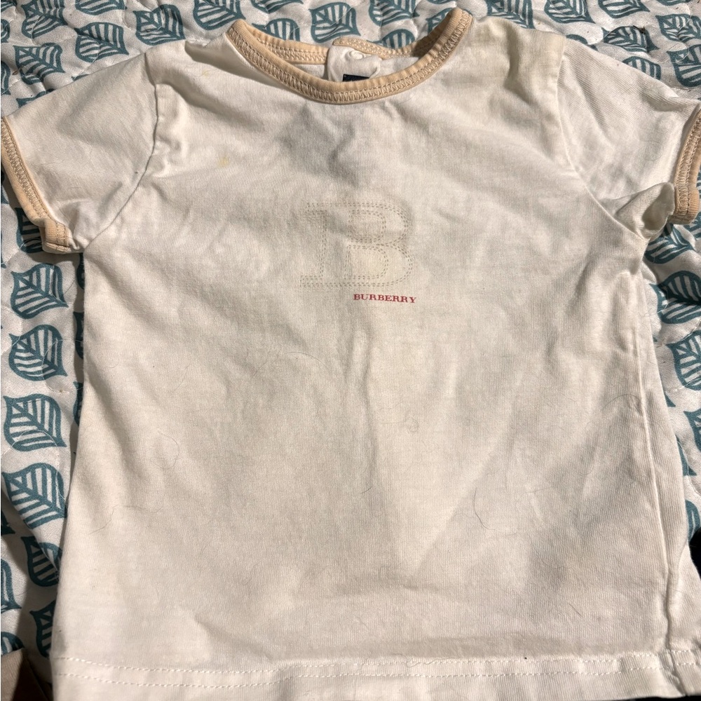 Burberry T shirt 6mo